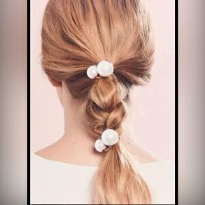 JEN ATKIN for CHLOE + ISABEL Pearl Hair Ties